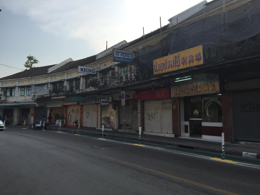 Ricos Honey Place Guesthouse Bangkok Exterior foto