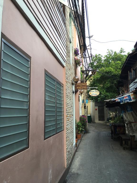 Ricos Honey Place Guesthouse Bangkok Exterior foto